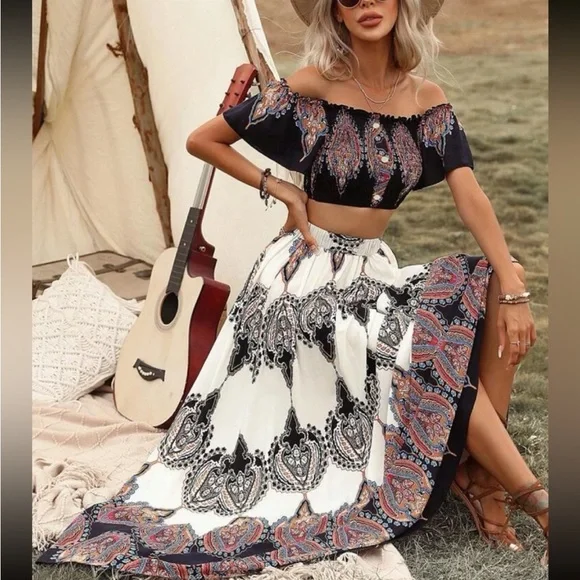 Plus Size Boho Paisley Print Off Shoulder Smocked Ruched Cropped Top Skirt Set - Picture 4 of 4